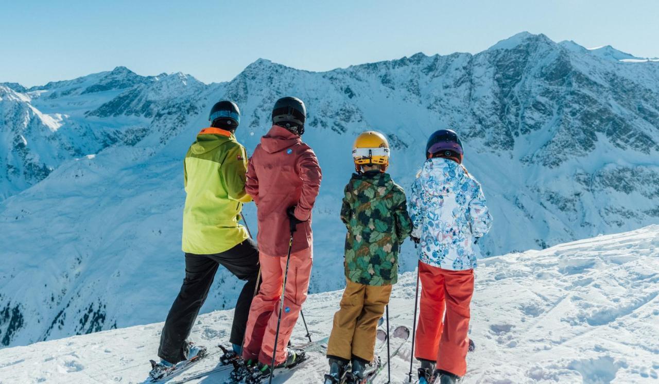 Hotel Mittagskogel Pitztal Sankt Leonhard im Pitztal Exteriör bild