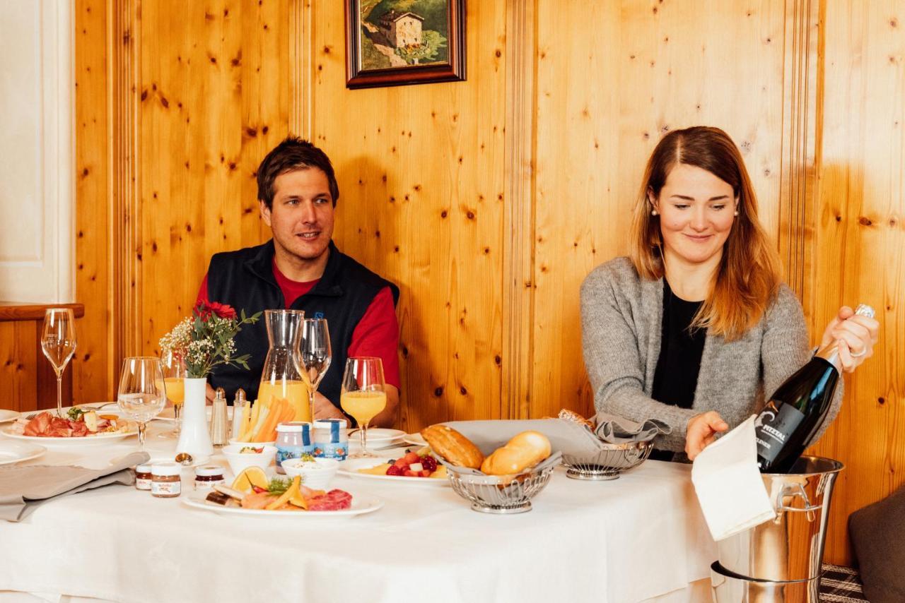 Hotel Mittagskogel Pitztal Sankt Leonhard im Pitztal Exteriör bild