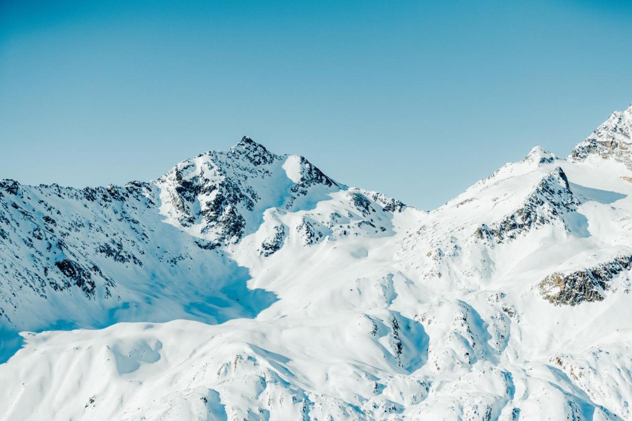 Hotel Mittagskogel Pitztal Sankt Leonhard im Pitztal Exteriör bild