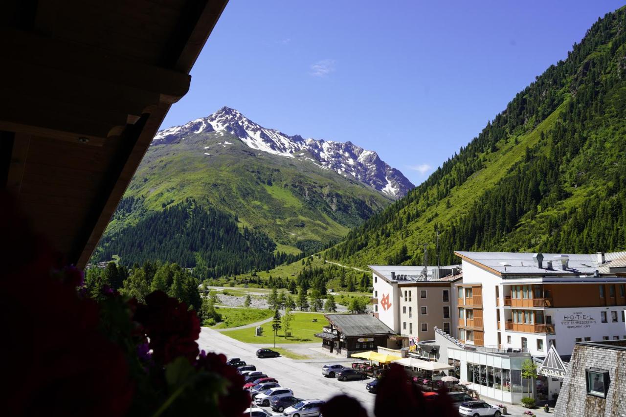Hotel Mittagskogel Pitztal Sankt Leonhard im Pitztal Exteriör bild
