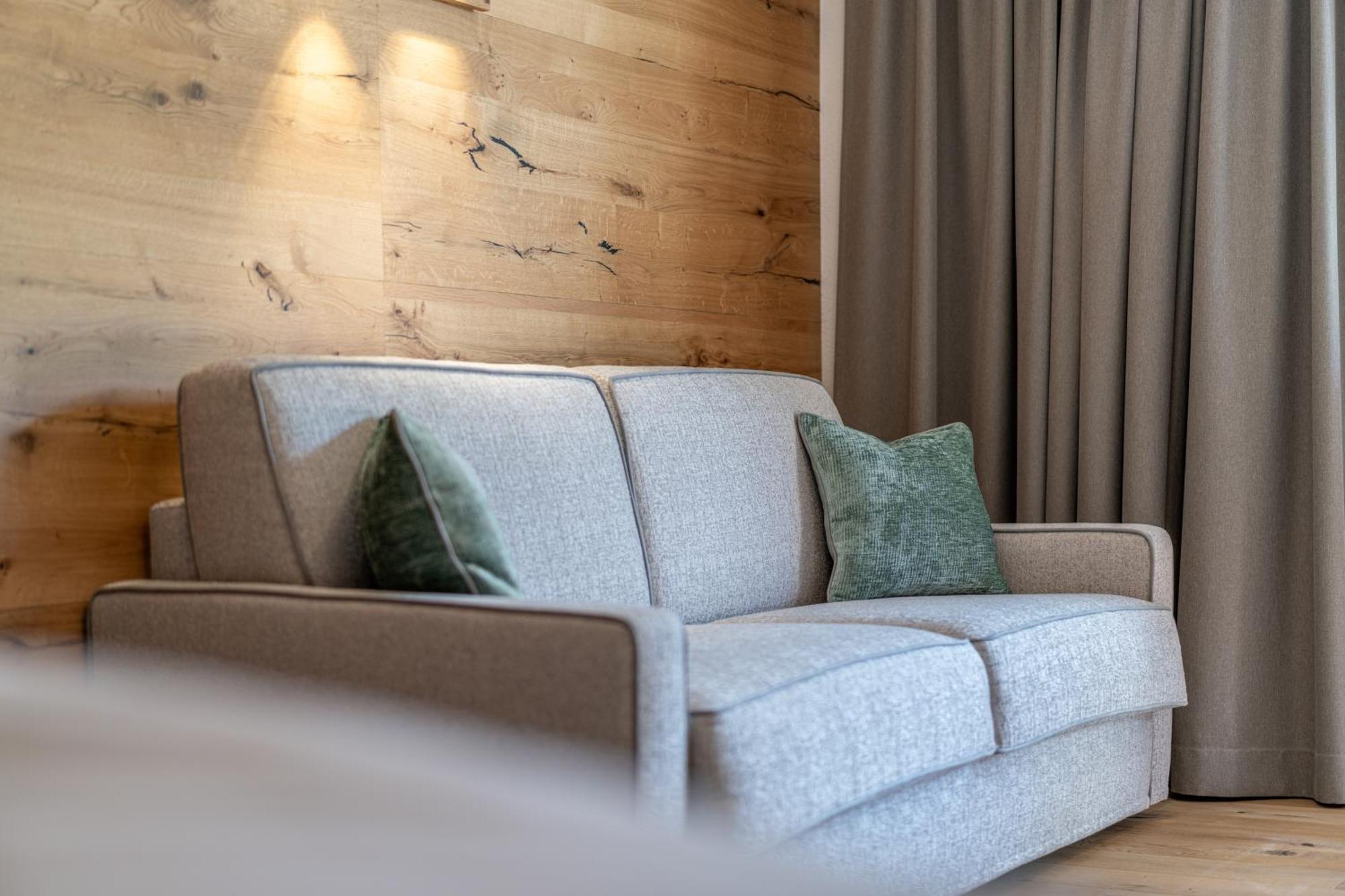Hotel Mittagskogel Pitztal Sankt Leonhard im Pitztal Exteriör bild